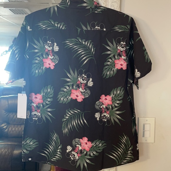 Men’s Neff Disney Collection Floral Hawaiian Mickey Mouse shirt in Size medium - Picture 4 of 6